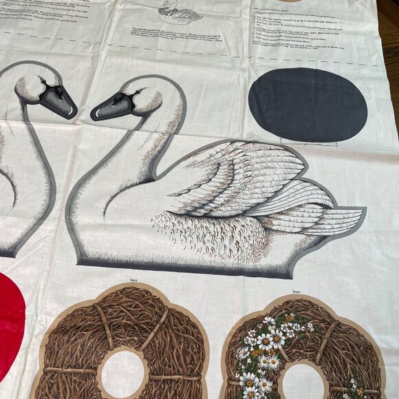 Cranston VIP Print Works Swan Centerpiece Grapevine Heart Wreath  u Fabric Patte - Picture 2 of 12